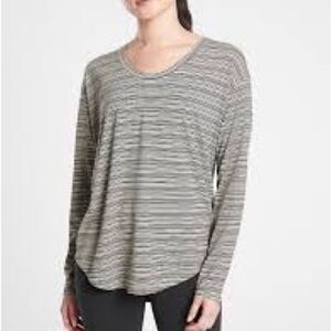 Athleta Cloudlight Stratus Striped Black and White Women’s Top Size 1X
